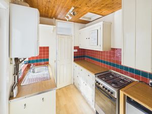 Kitchen- click for photo gallery